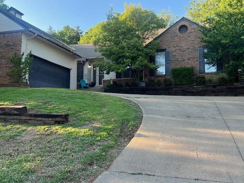 Photo of 2301 Woodford Way, Edmond, OK 73034 (MLS # 1225758)