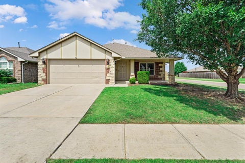 Photo of 21201 River Lark Lane, Edmond, OK 73012 (MLS # 1236944)