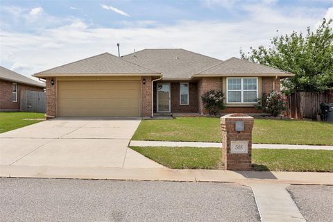 Photo of 508 Manhattan Drive, Moore, OK 73160 (MLS # 1227369)