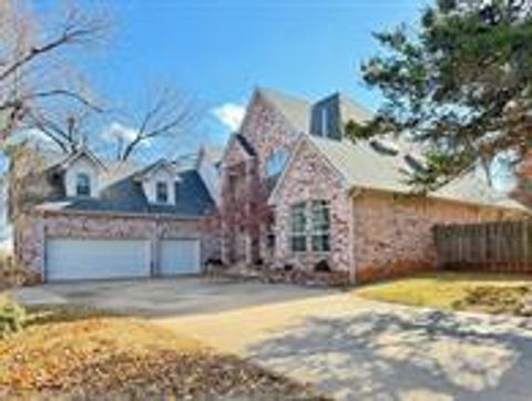 Photo of 2200 Augusta Avenue, Edmond, OK 73034 (MLS # 1228708)