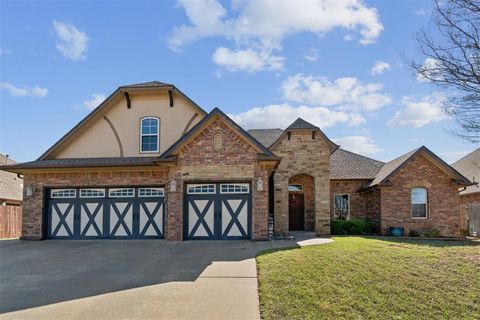 Photo of 608 Prairie Hill Lane, Yukon, OK 73099 (MLS # 1220918)