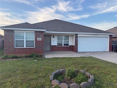 Photo of 8405 SW 49th Circle, Oklahoma City, OK 73179 (MLS # 1230188)