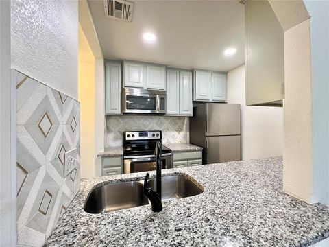 Photo of 11525 N Meridian Avenue #203, Oklahoma City, OK 73120 (MLS # 1227511)