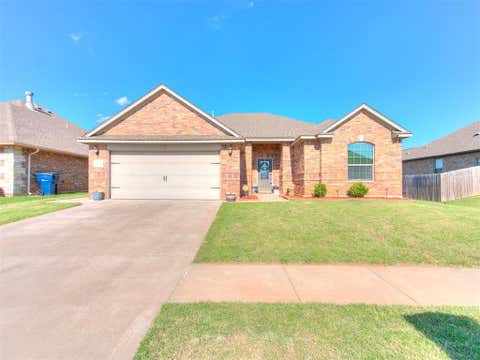 Photo of 3208 Brookstone Lakes Drive, Yukon, OK 73099 (MLS # 1235161)
