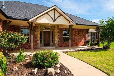 Photo of 9029 NW 83rd Street, Yukon, OK 73099 (MLS # 1214096)