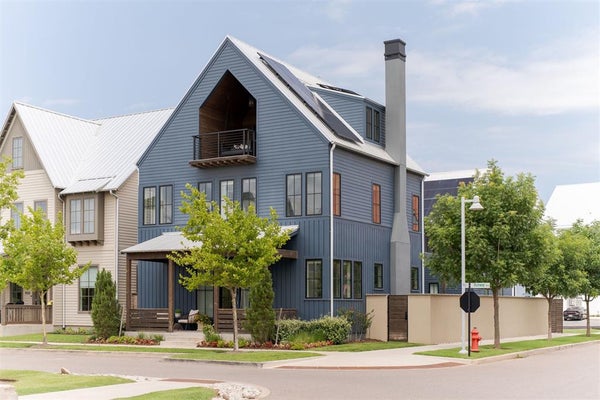 1924 RUNWAY BLVD, OKLAHOMA CITY, OK 73108 - Image cb3560bb2606ce7c83ad1bdfcf7dd2cf/2812465763