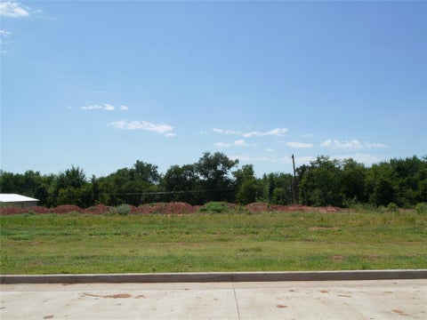 Photo of 1525 Cambria Drive, Edmond, OK 73013 (MLS # 1206830)
