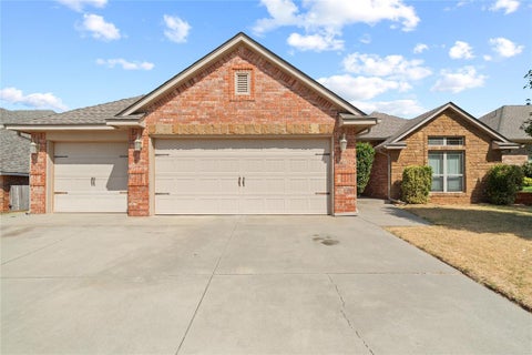 Photo of 12833 NW 6th Street, Yukon, OK 73099 (MLS # 1250417)