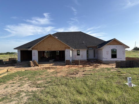 Photo of 2681 Secretariat Pass, Guthrie, OK 73044 (MLS # 1239734)