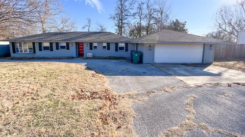 Photo of 13408 Thompson Road, Edmond, OK 73013 (MLS # 1235276)