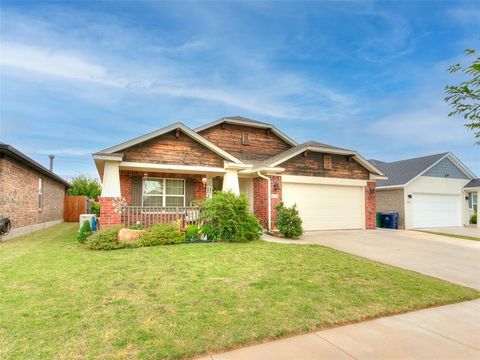 Photo of 416 Kearny Lane, Yukon, OK 73099 (MLS # 1227837)