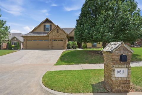 Photo of 10812 NW 34th Street, Yukon, OK 73099 (MLS # 1236626)