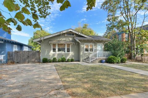 Photo of 805 NW 21st Street, Oklahoma City, OK 73106 (MLS # 1228426)