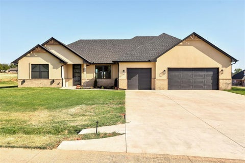 Photo of 2444 Wolf Creek Bend, Blanchard, OK 73010 (MLS # 1248196)