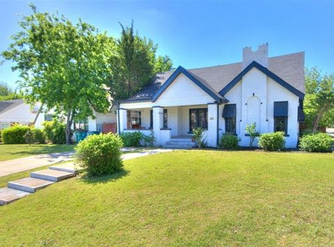 Photo of 2052 NW 22nd Street, Oklahoma City, OK 73106 (MLS # 1227936)