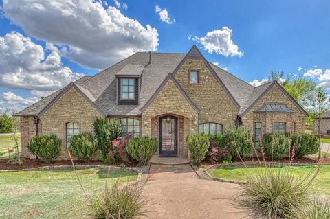 Photo of 2293 Cottage Lane, Blanchard, OK 73010 (MLS # 1221807)