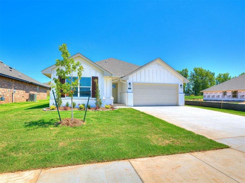 Photo of 7700 Three Woods Lane, Yukon, OK 73099 (MLS # 1233820)
