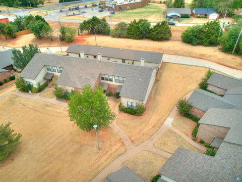 Photo of 13819 W Crossing Way, Edmond, OK 73013 (MLS # 1252854)