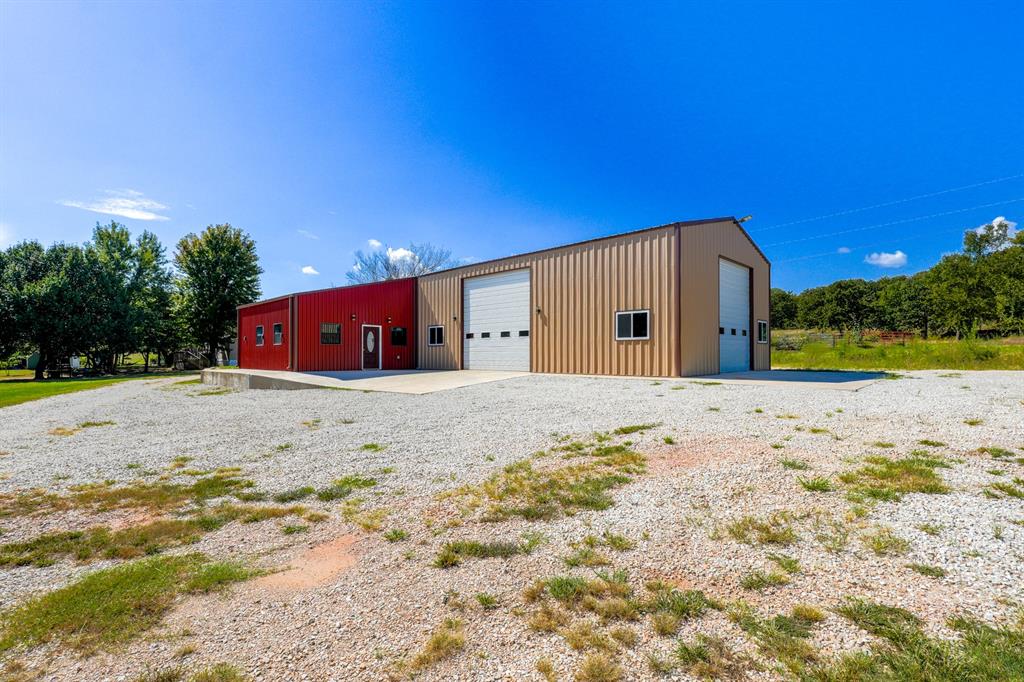Photo 1 of 23 — 352247 E 1040 Road, Prague, OK 74864
