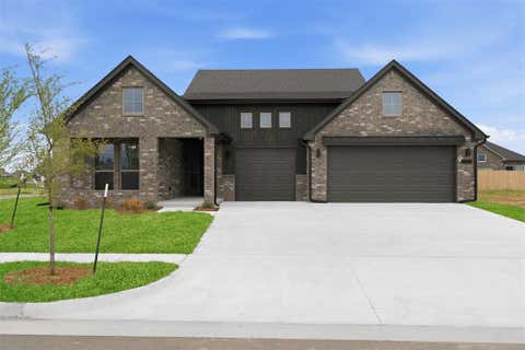 Photo of 1400 SW 159th Street, Moore, OK 73170 (MLS # 1223994)