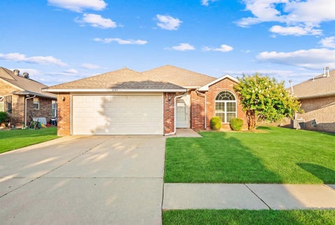 Photo of 2605 Northern Hills Road, Norman, OK 73071 (MLS # 1246653)