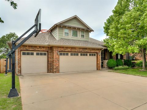 Photo of 615 Napol Avenue, Edmond, OK 73034 (MLS # 1228819)