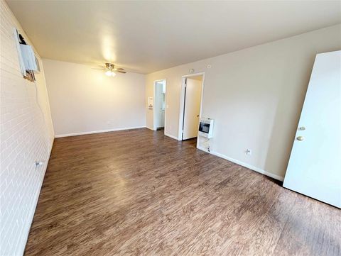 Photo of 6601 NW 30th Terrace #9, Bethany, OK 73008 (MLS # 1230263)