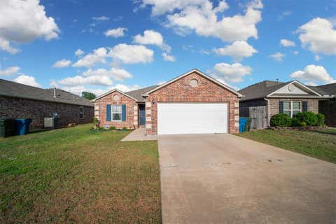 Photo of 914 Karlee Court, Midwest City, OK 73130 (MLS # 1225024)