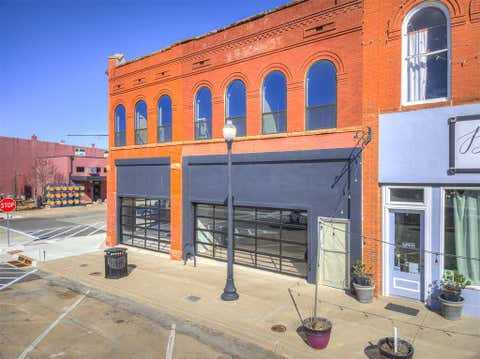 Photo of 202 E Oklahoma, Guthrie, OK 73044 (MLS # 1216837)
