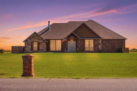 Photo of 23075 Sunset Ridge, Purcell, OK 73080 (MLS # 1225471)