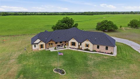 Photo of 579 N Cemetery Road, Tuttle, OK 73089 (MLS # 1223989)