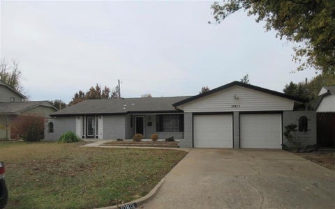 Photo of 10813 Quail Circle, Oklahoma City, OK 73120 (MLS # 1236773)