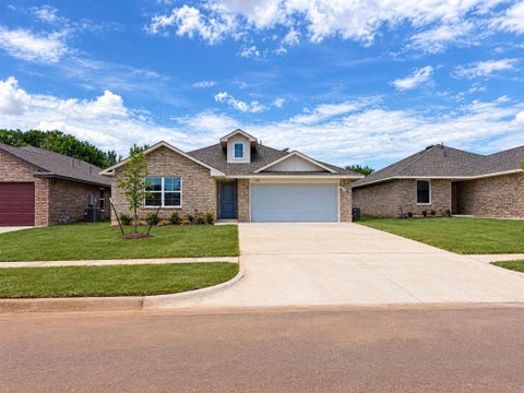 Photo of 2001 Brush Creek Way, Newcastle, OK 73065 (MLS # 1246489)