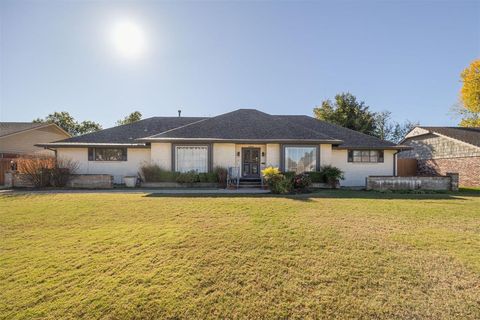 Photo of 1400 Brighton Avenue, Oklahoma City, OK 73120 (MLS # 1227976)