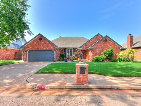 Photo of 2716 NW 158th Street, Edmond, OK 73013 (MLS # 1238152)