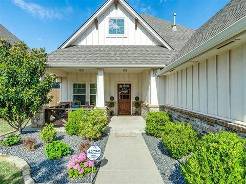 Photo of 16309 Monarch Field Road, Edmond, OK 73013 (MLS # 1229122)