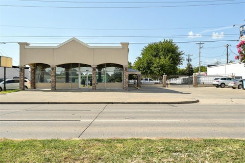 Photo of 6308 NW 39th Expressway, Bethany, OK 73008 (MLS # 1254711)