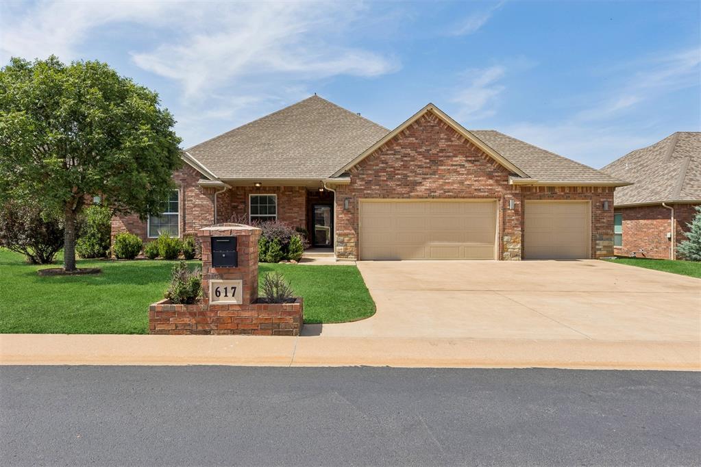 Photo 1 of 27 — 617 Spavinaw Lane, Edmond, OK 73025