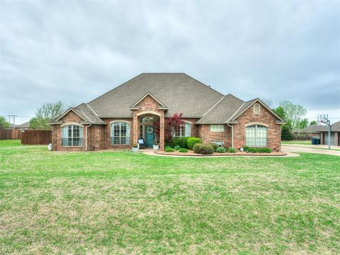 Photo of 10401 Joseph Way, Yukon, OK 73099 (MLS # 1223052)