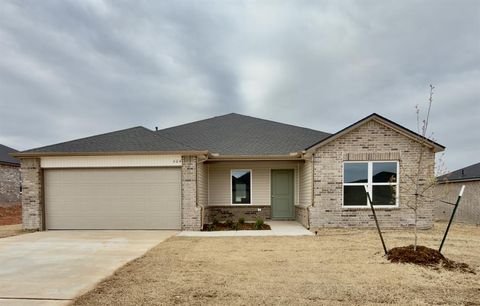 Photo of 604 Hillsboro Drive, Noble, OK 73068 (MLS # 1223000)