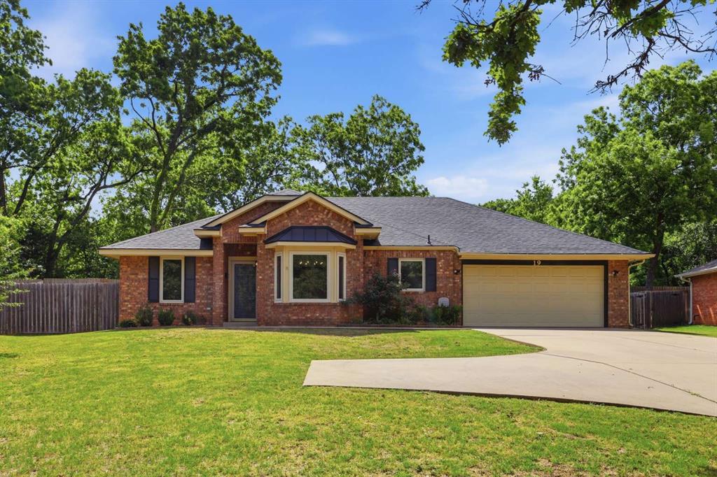Photo 1 of 28 — 19 Sequoyah Boulevard, Shawnee, OK 74801