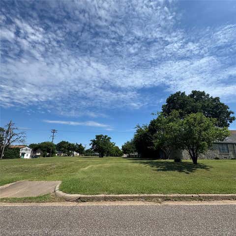 Photo of 1725 NW 28th Street, Oklahoma City, OK 73106 (MLS # 1236955)