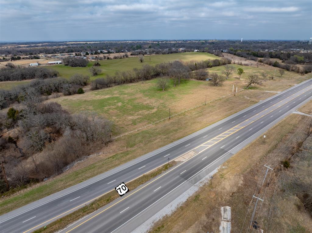 Photo 1 of 27 — 17266 Us Highway 70, Lone grove, OK 73443