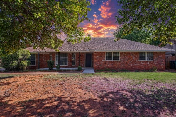 2813 NW 117TH ST, OKLAHOMA CITY, OK 73120 - Image d9b6acff89c8d9294fda2ad4c90b7de3/4114076537