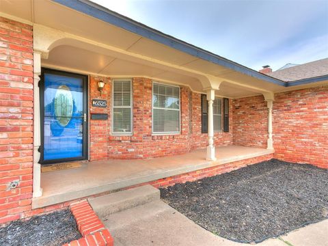 Photo of 6525 N Saint Clair Avenue, Oklahoma City, OK 73116 (MLS # 1227799)