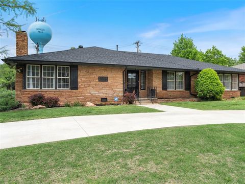 Photo of 1835 Drakestone Avenue, Nichols Hills, OK 73120 (MLS # 1222138)