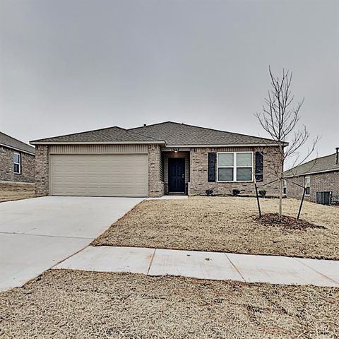 Photo of 11648 NW 97th Street, Yukon, OK 73099 (MLS # 1235125)