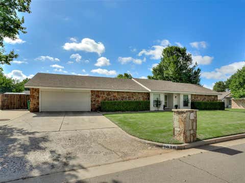 Photo of 2010 Bonnycastle Lane, Yukon, OK 73099 (MLS # 1233444)