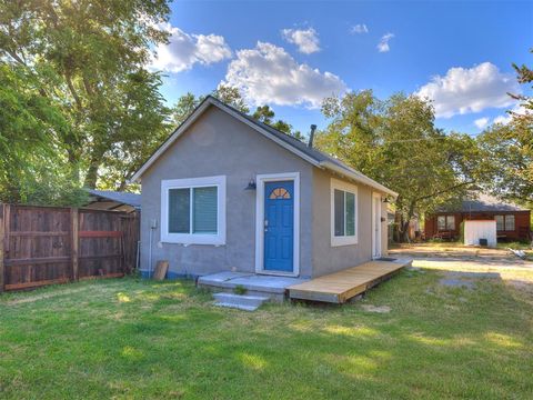 Photo of 217 E Daws Street #217.5, Norman, OK 73069 (MLS # 1224037)