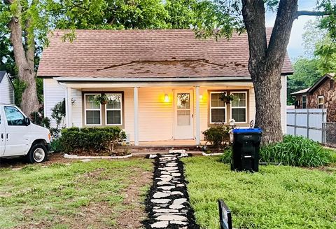 Photo of 212 S 2nd Street, Noble, OK 73068 (MLS # 1215832)